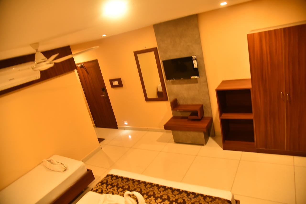 Hotel Four Seasons Velankanni Eksteriør billede